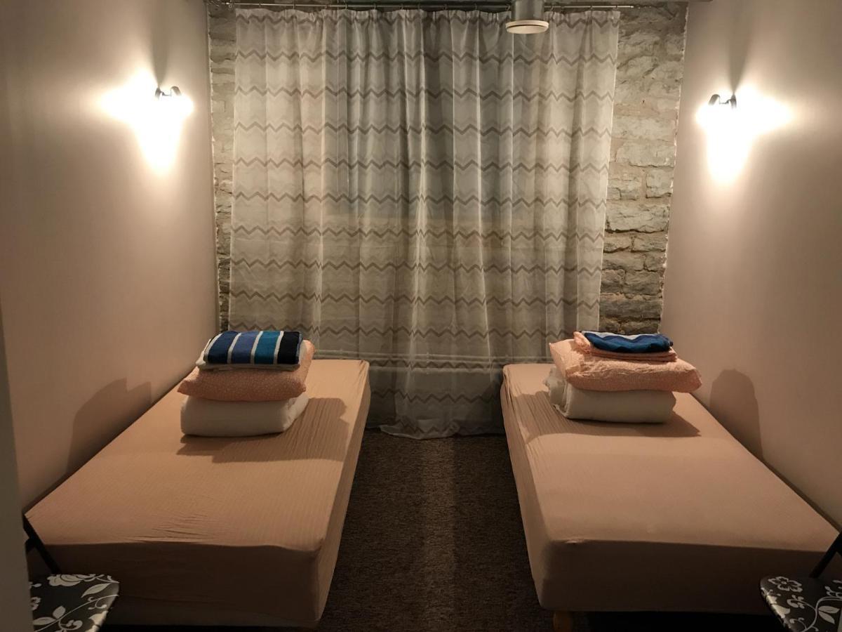 Sueda Hostel Sueda 7 Tallinn Ngoại thất bức ảnh